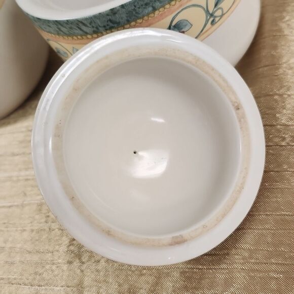 Pfaltzgraff French Quarter Cream and Sugar Dishes - Picture 4 of 7